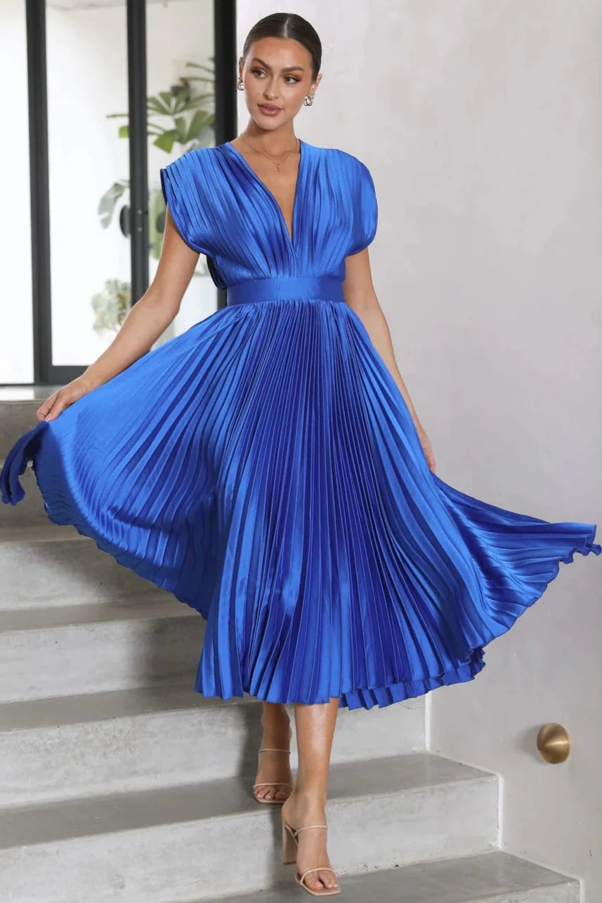 Mariana - Pleated Midi Dress